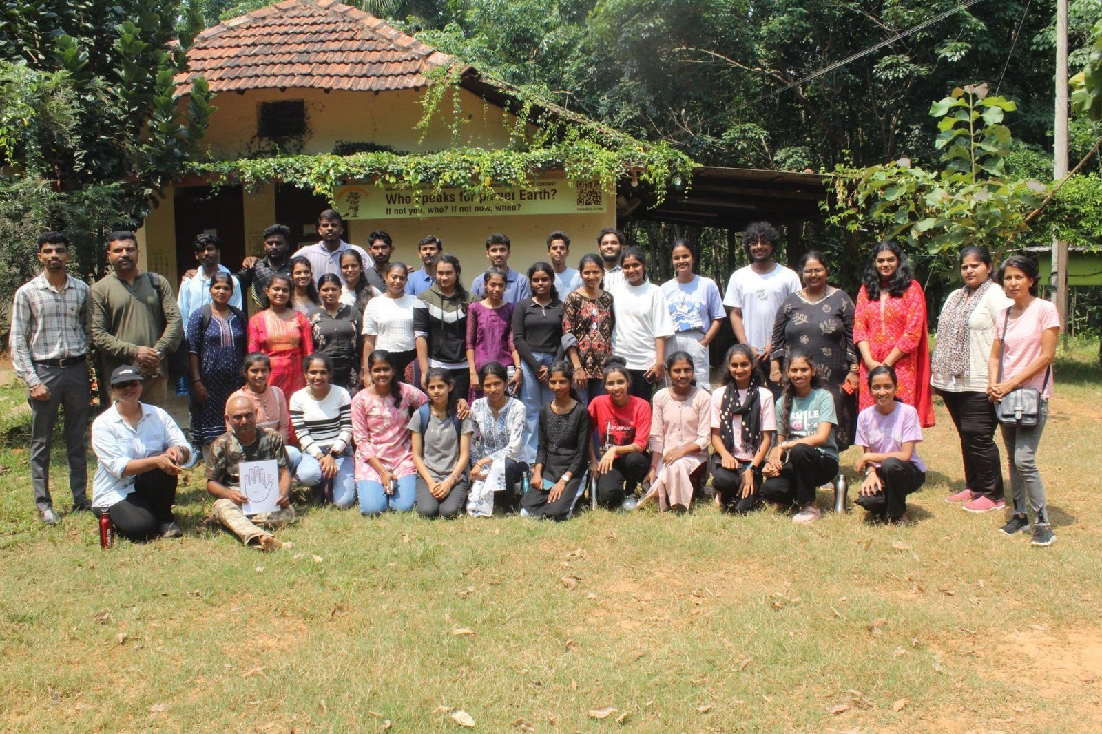 Students and faculty on the lawn