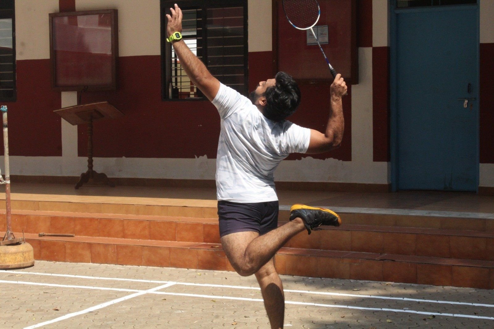 A smash on the badminton court